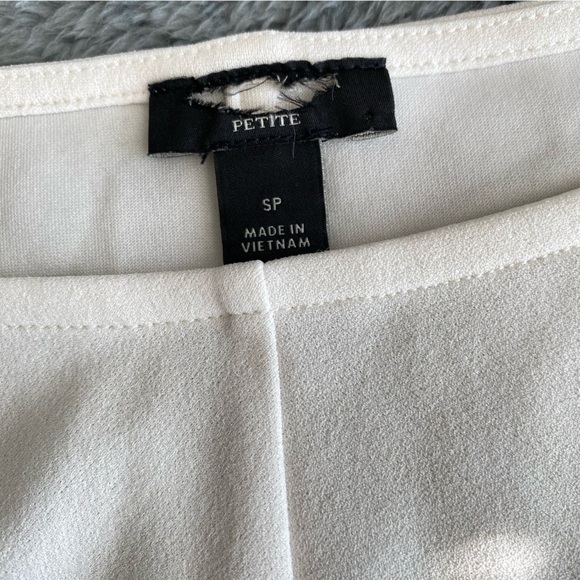 ANN TAYLOR Women's Sleeveless Tie-Front Top, White, Size SP - Picture 3 of 6